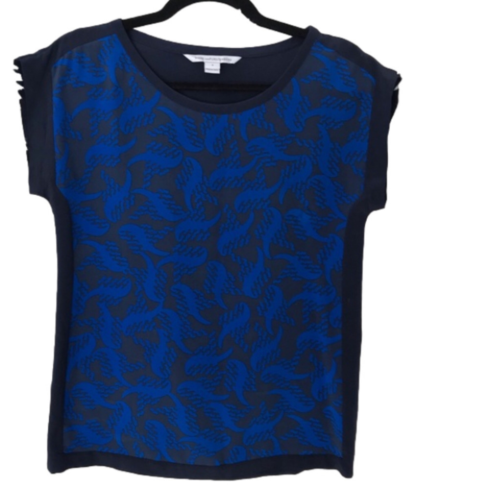 DIANE von Furstenburg silk blouse top short sleeve blue. DVF.